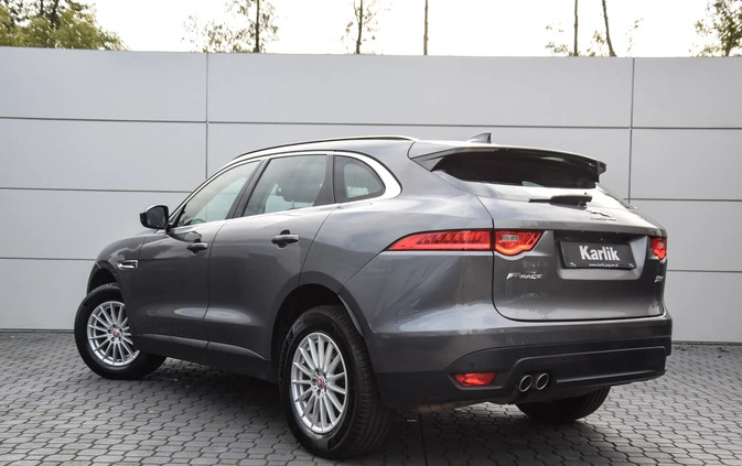 Jaguar F-Pace cena 119000 przebieg: 122588, rok produkcji 2018 z Skwierzyna małe 191